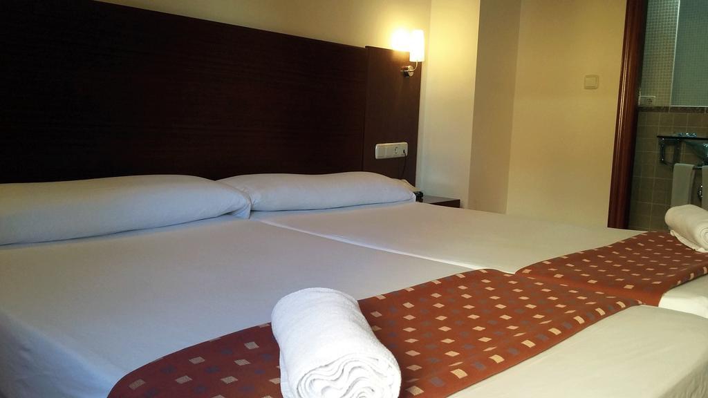 Hotel Marina Huelva Bagian luar foto