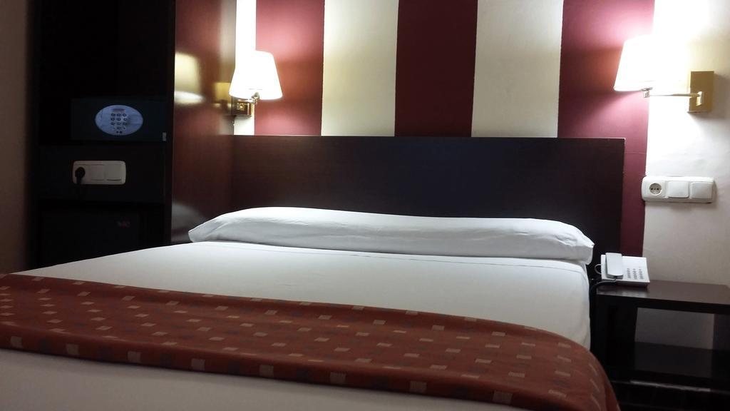 Hotel Marina Huelva Bagian luar foto