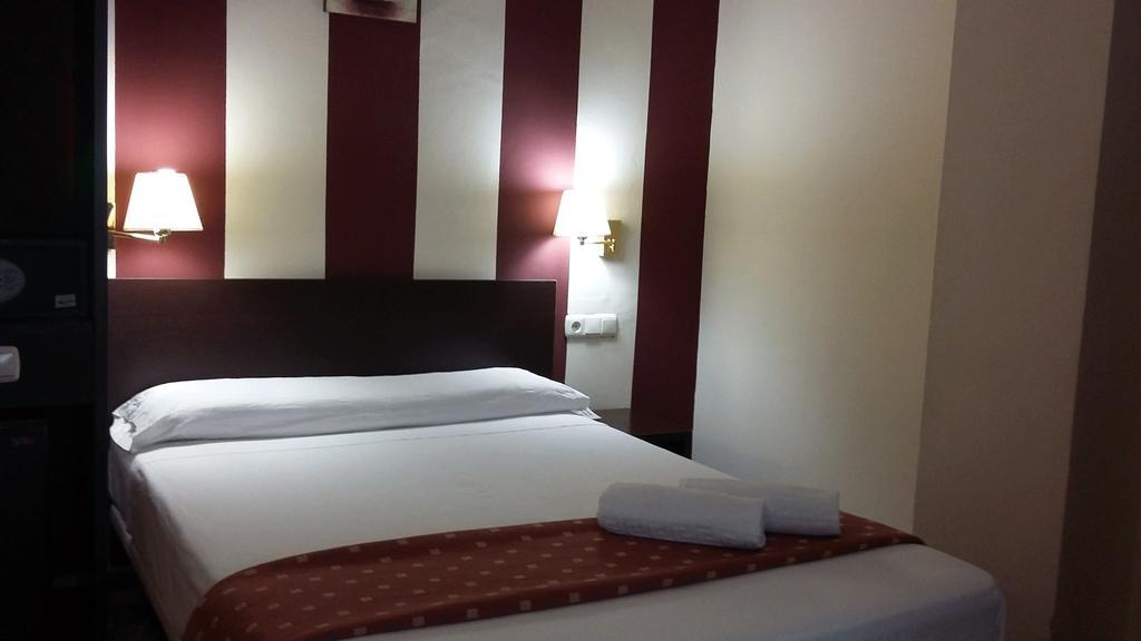 Hotel Marina Huelva Bagian luar foto
