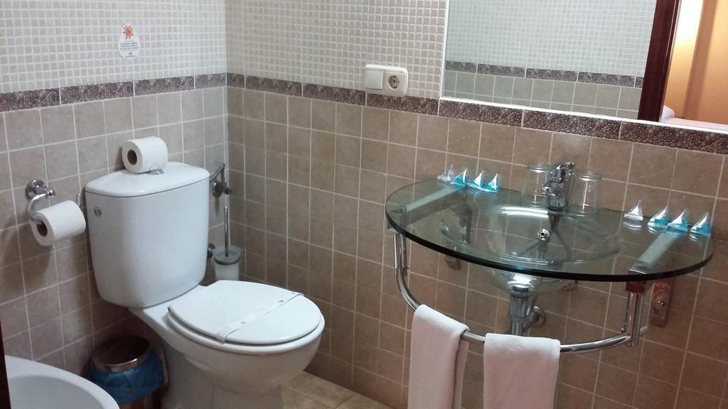 Hotel Marina Huelva Bagian luar foto
