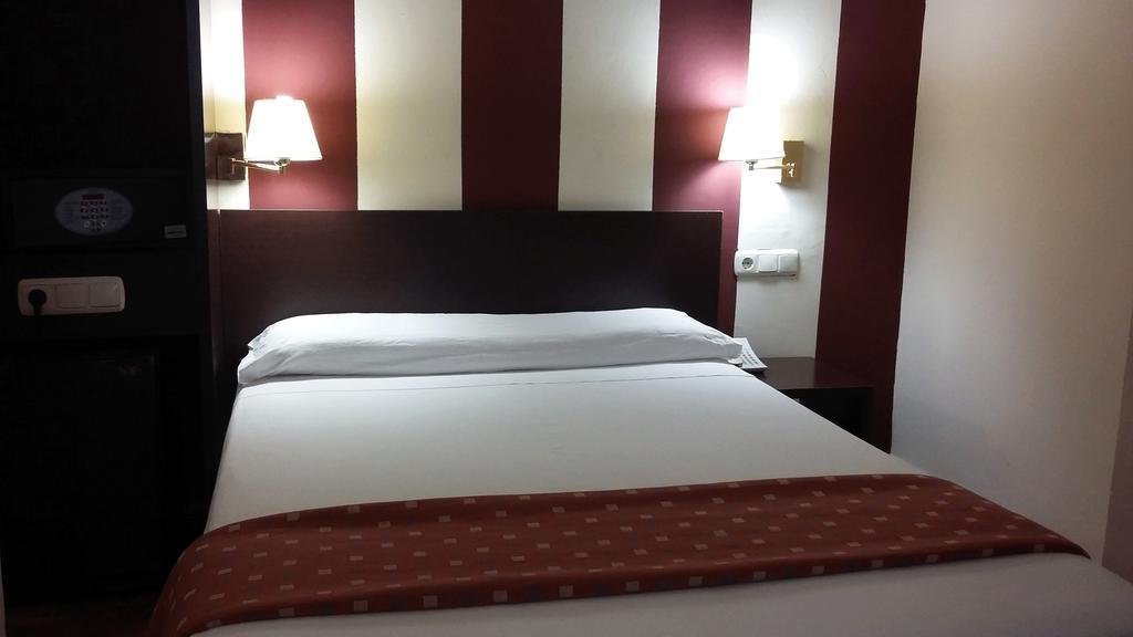 Hotel Marina Huelva Bagian luar foto